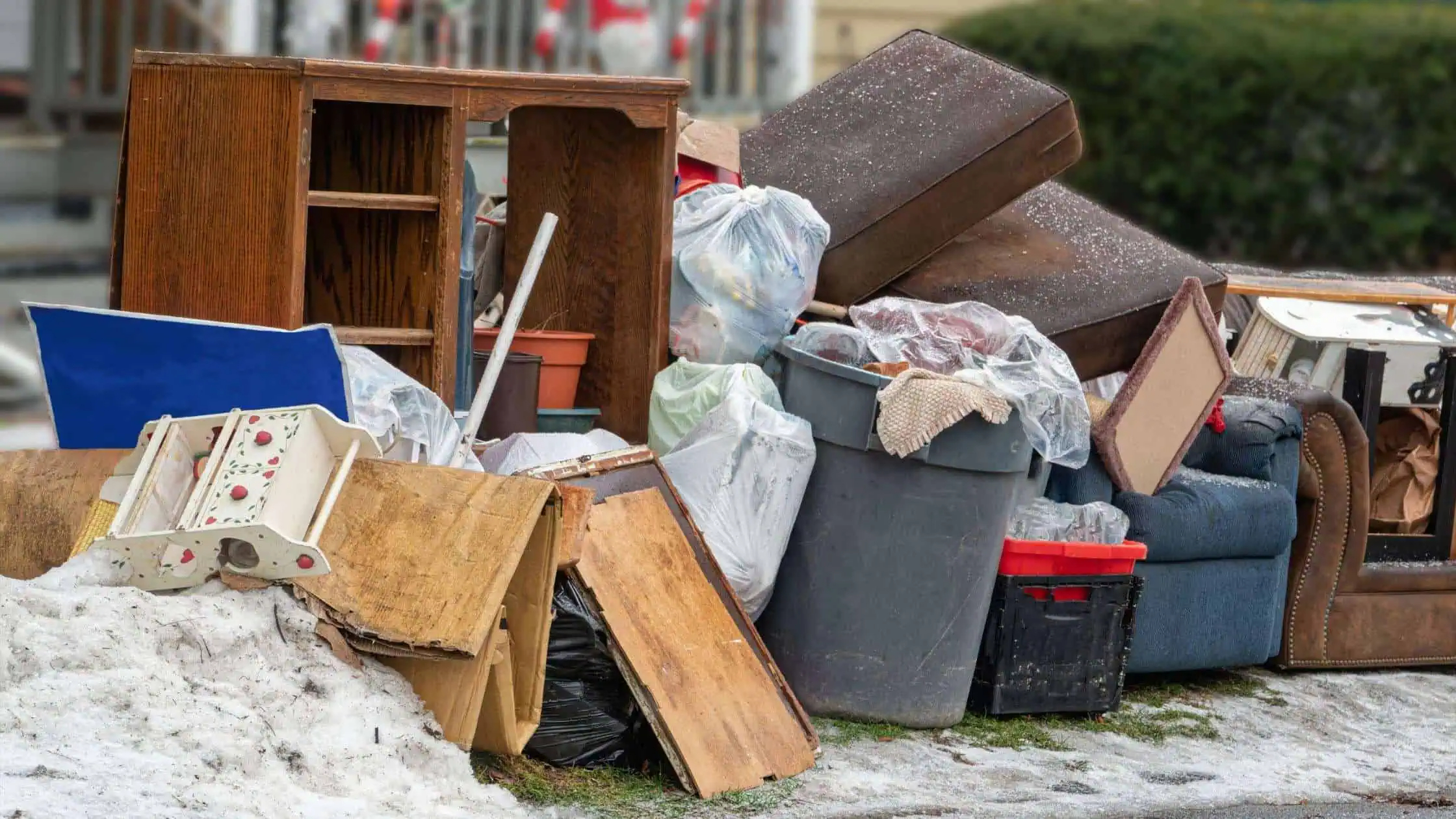 Why Keeping Your Apartment Community Clean Matters (And How to Handle Bulk Trash)
